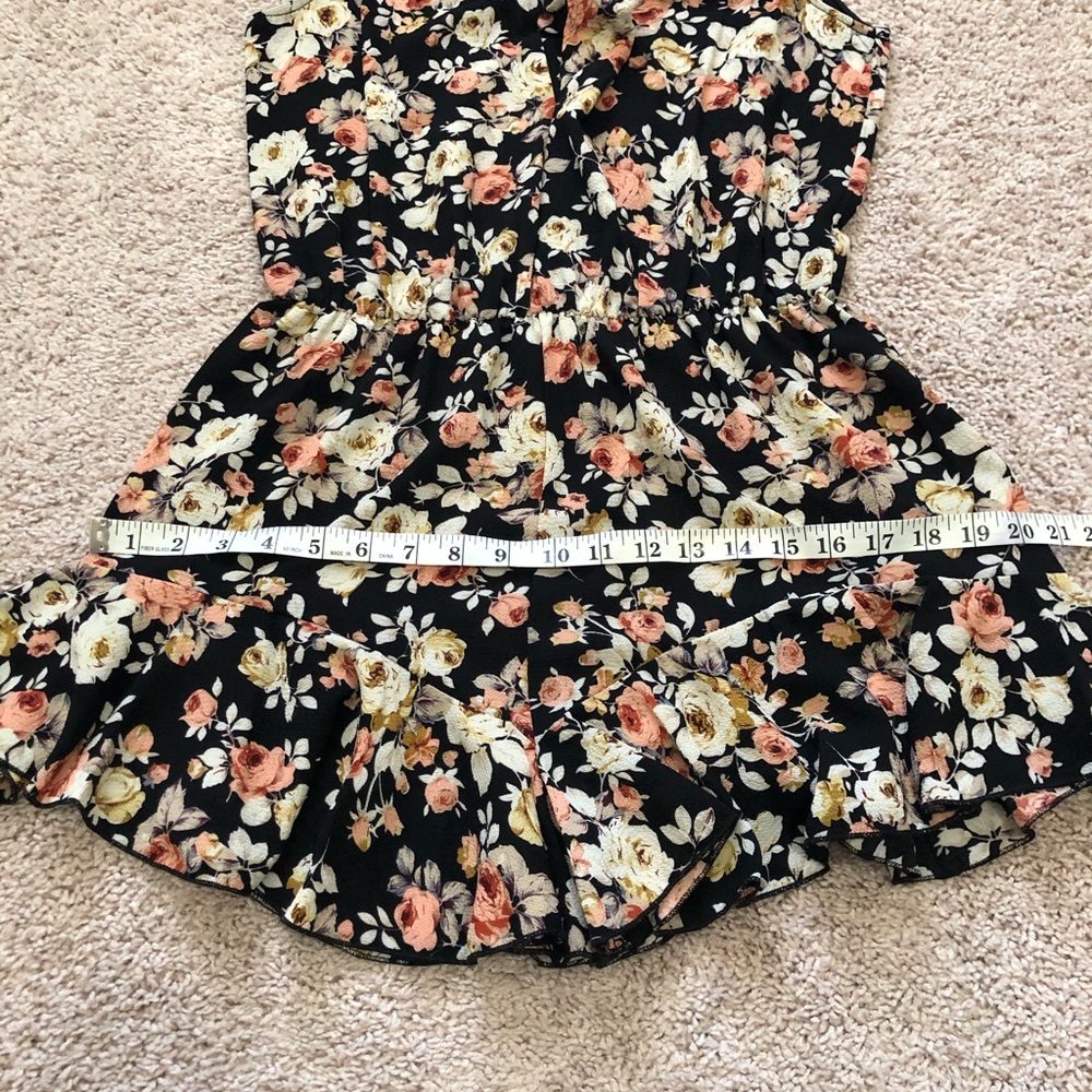 Romper - Picture 4 of 7